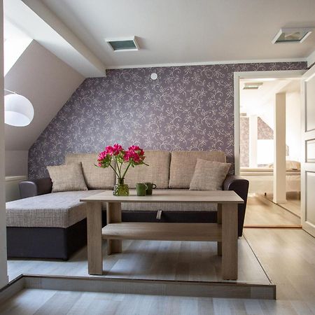 Suviste Guesthouse Kuressaare Exteriér fotografie