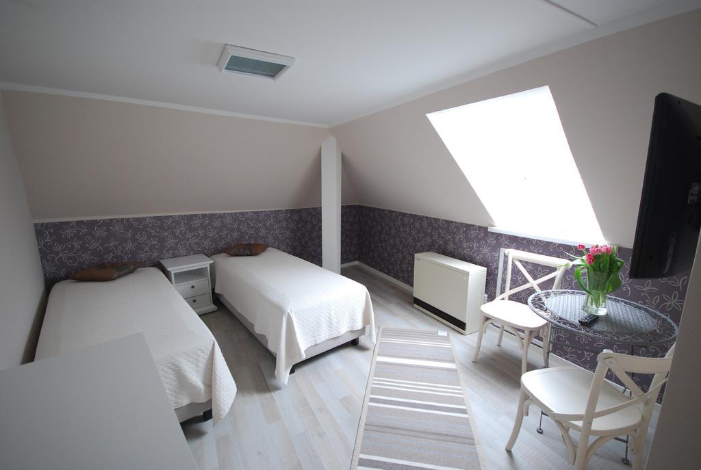 Suviste Guesthouse Kuressaare Exteriér fotografie