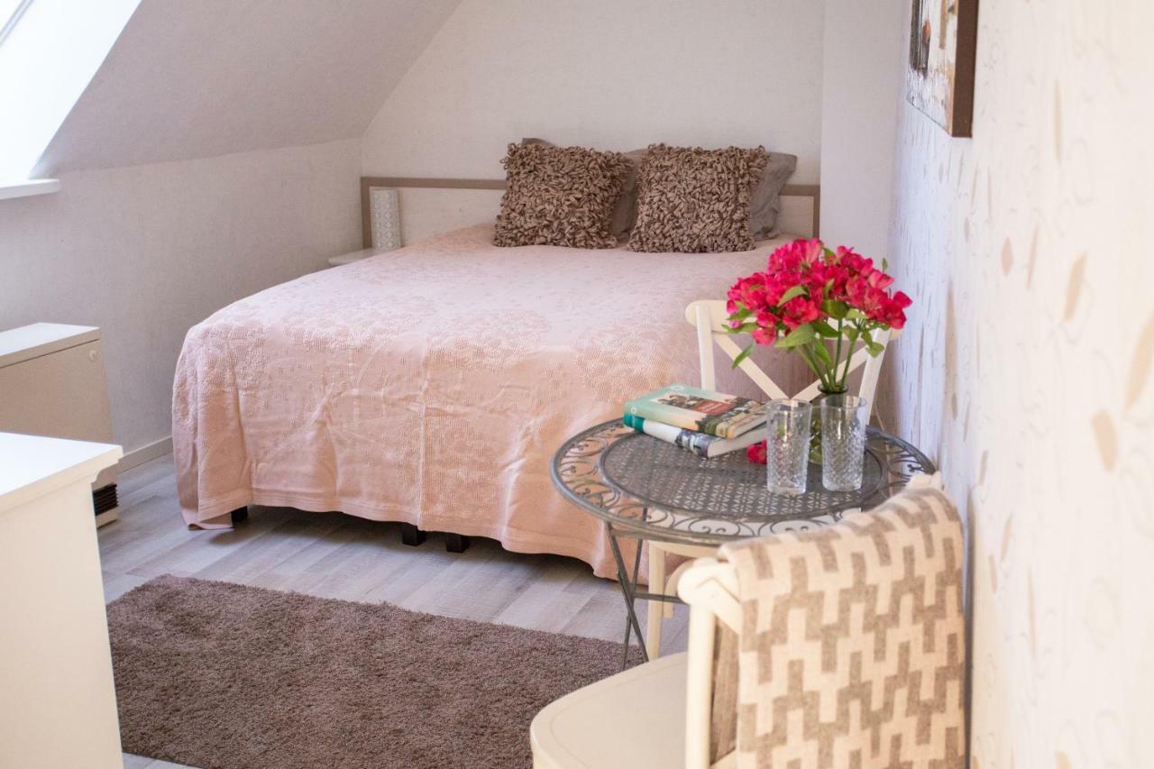 Suviste Guesthouse Kuressaare Exteriér fotografie