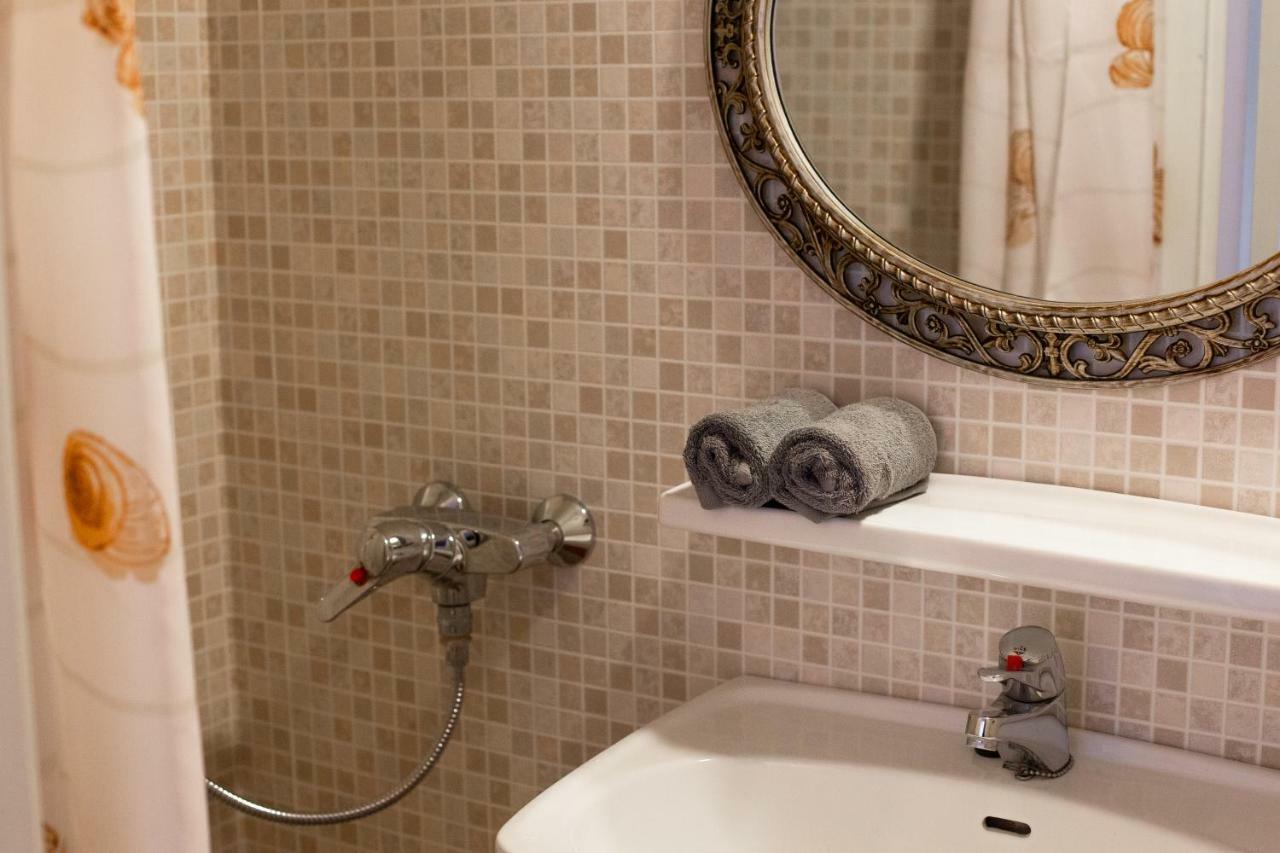 Suviste Guesthouse Kuressaare Exteriér fotografie