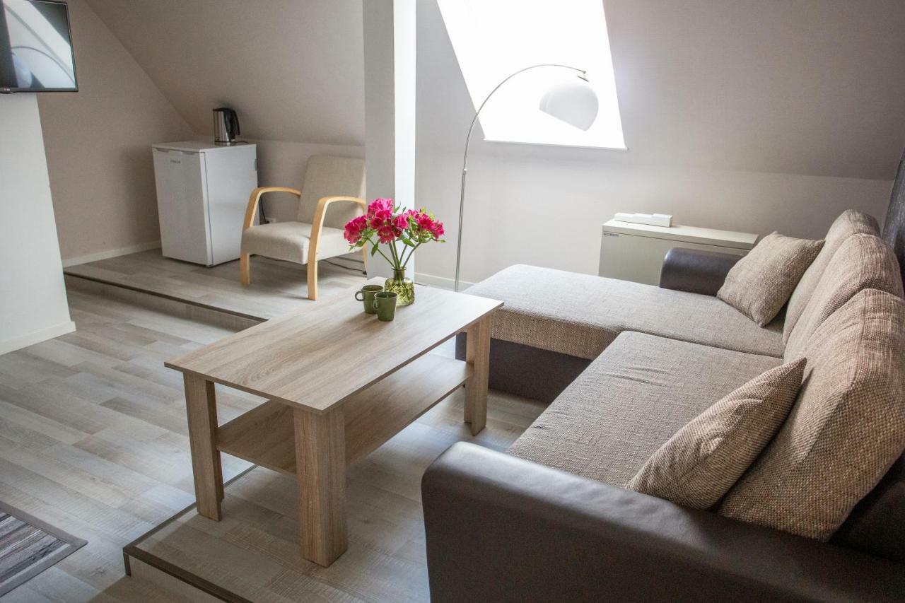 Suviste Guesthouse Kuressaare Exteriér fotografie